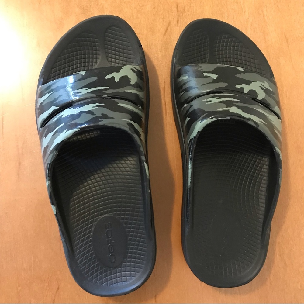 OOFOS OOahh Recovery Slide size 8